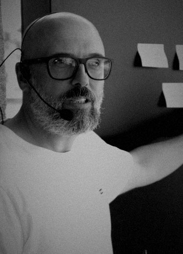 Carlos Jordana